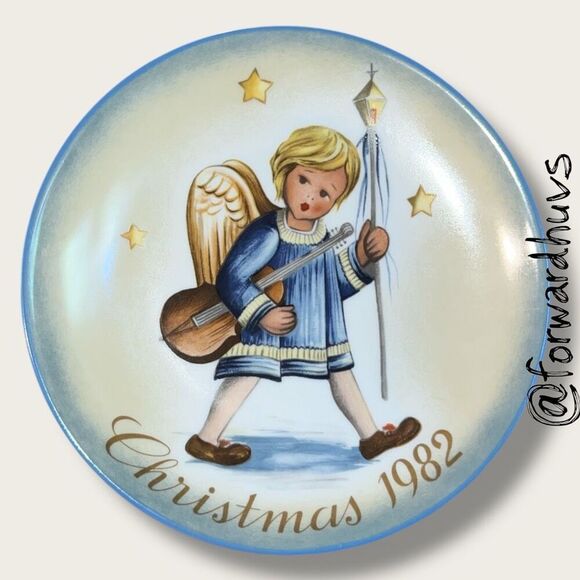 1982 Schmid “Angelic Procession” – Sister Berta Hummel – No Box - Picture 1 of 7